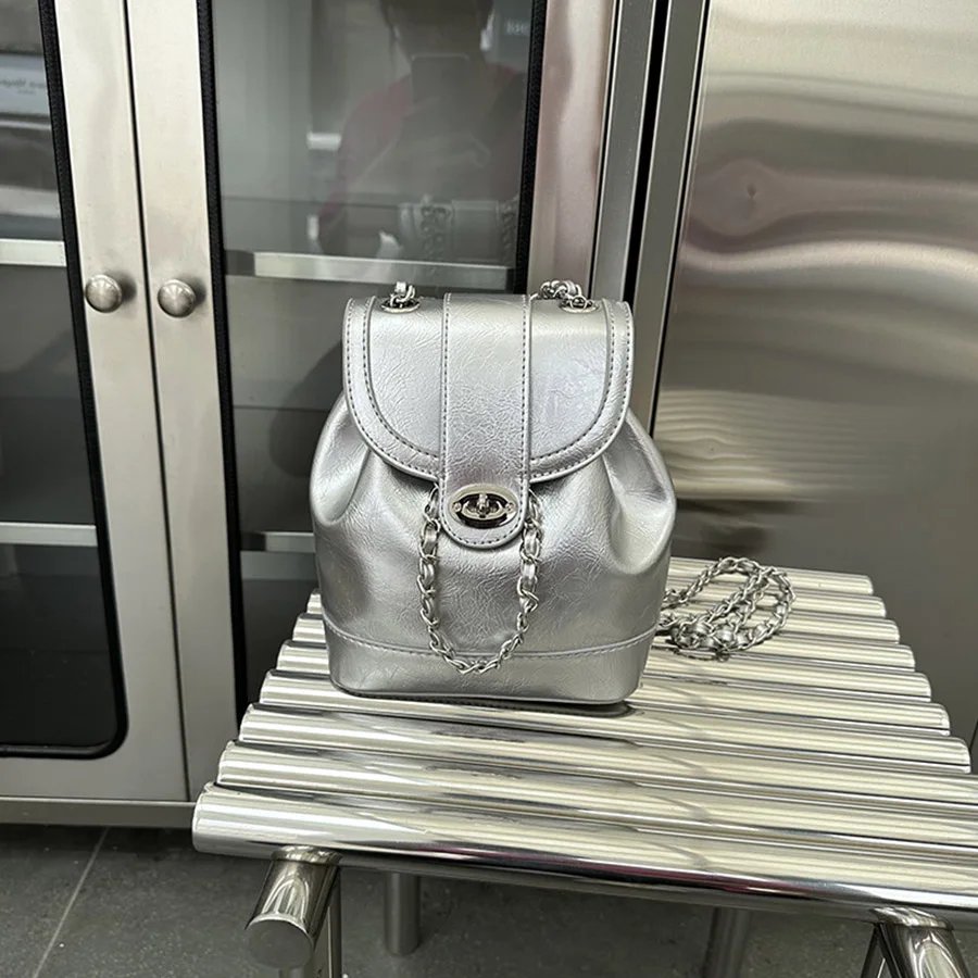 Fashion women flip backpack chain mini bagpack single shoulder multi-functional bucket bag travel black/silver rucksack mochila