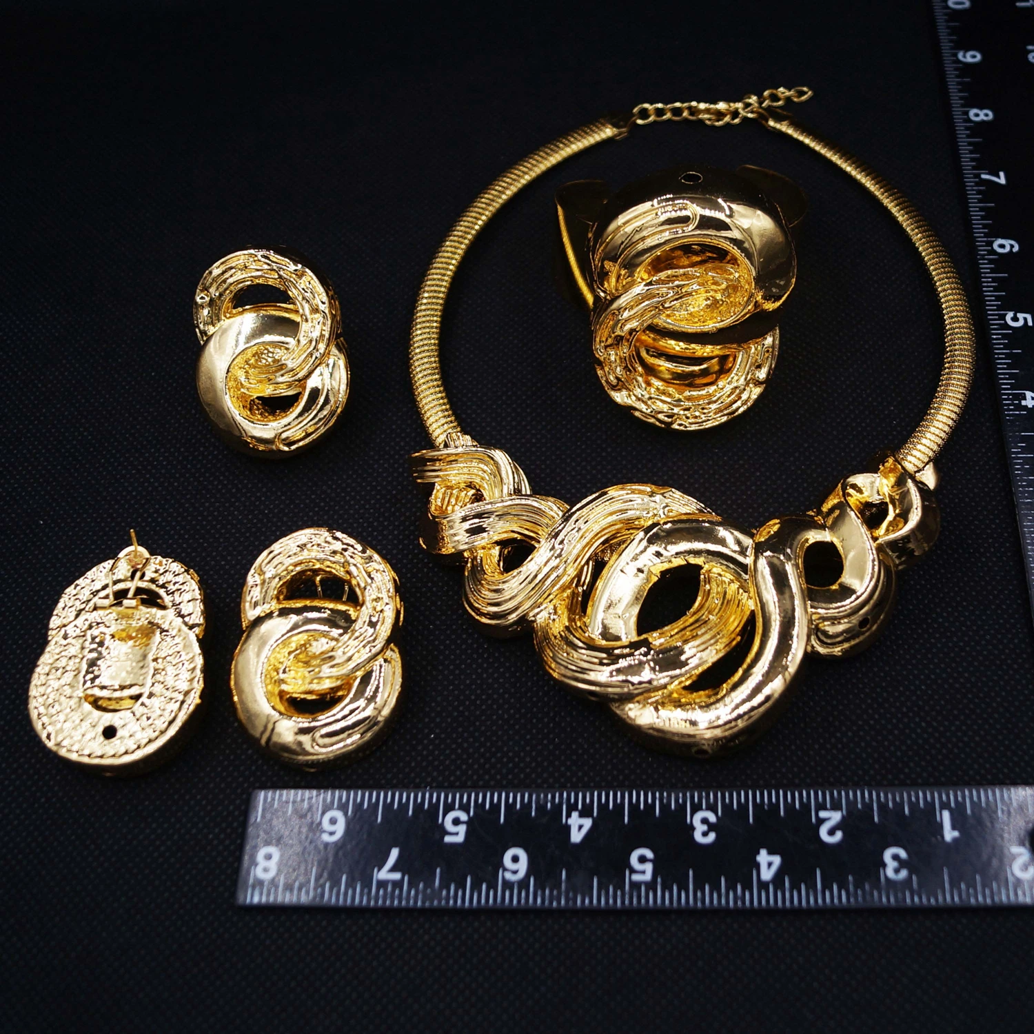 New In Woman Necklace Jewelry Set Italian Gold Plated Delicate Pendant Banquet Party Accessories Earring Bracelet Ring For Women