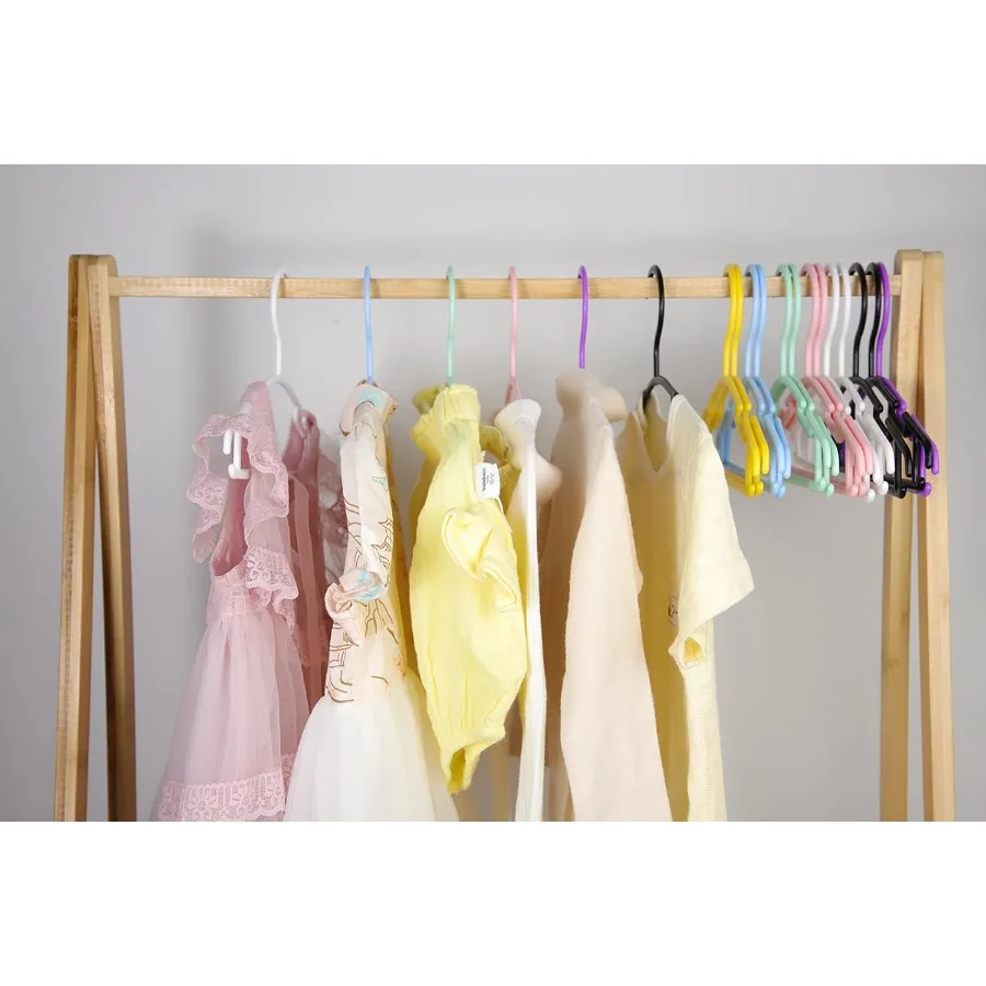 شماعات أطفال بلاستيكية وردية لتخزين ملابس الحضانة 100 عبوة شماعات عملية ومتينة مثالية لتنظيم الملابس i