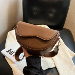 1Pcs Crossbody Bag Saddle Bag Ladies Portable Niche PU Underarm Bag Oblique Span Shoulder Bag Small Flap Purse And Handbags