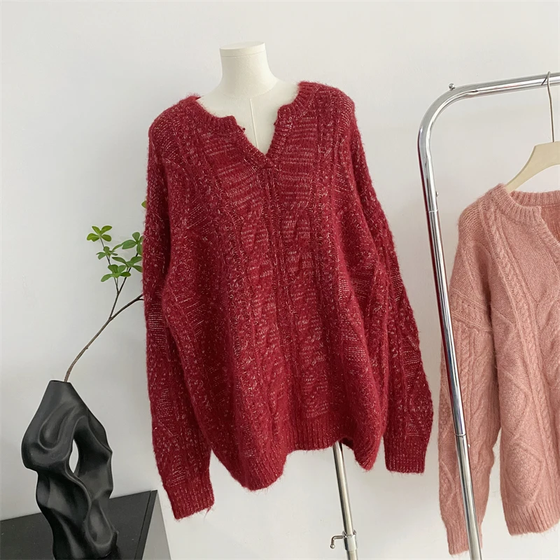 LUZHEN New Year Red V-neck Fried Dough Twists Pullover Sweater Winter Lazy Wind Raccoon Velvet Soft Waxy Knitted Sweater AA1866