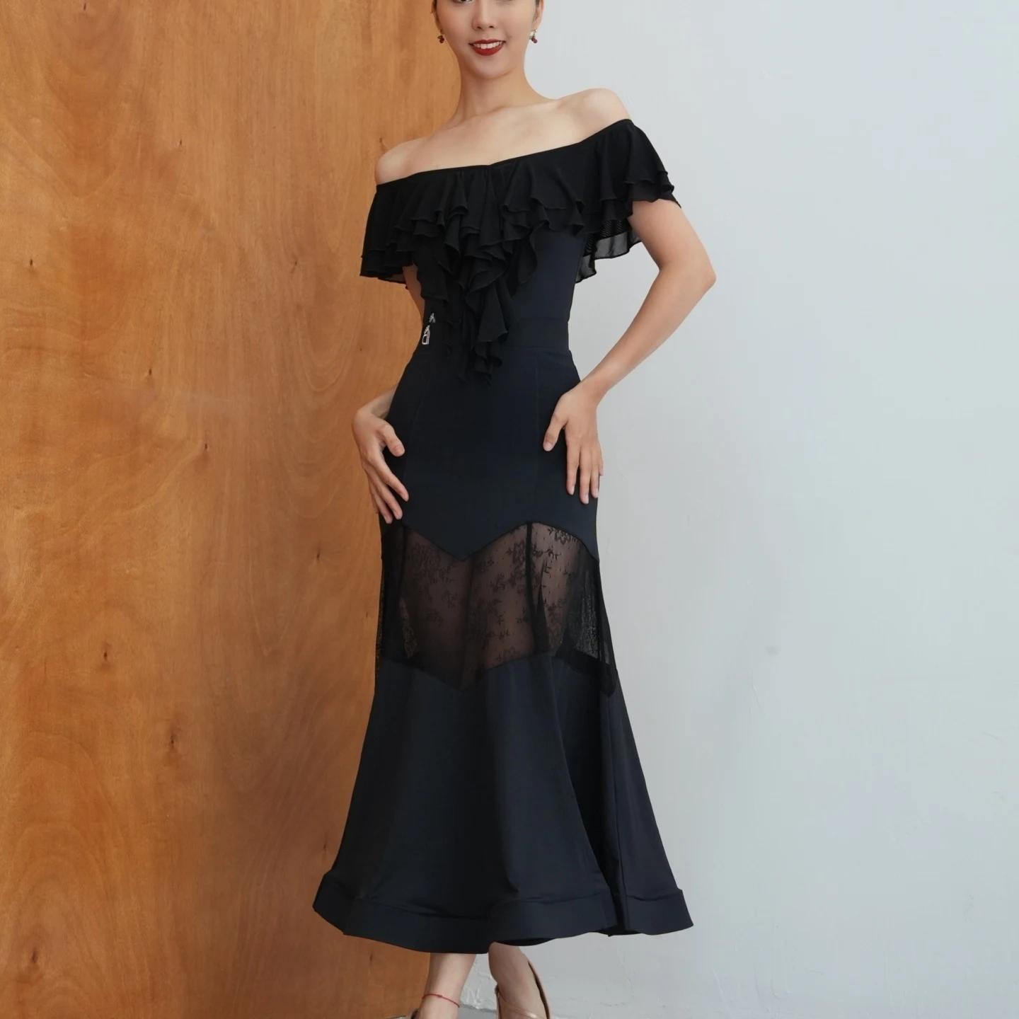 Nuevos Tops de baile de salón con cuello barco para mujer, ropa de práctica de baile latino, leotardos con volantes, trajes de baile Social de vals para adultos BL17235