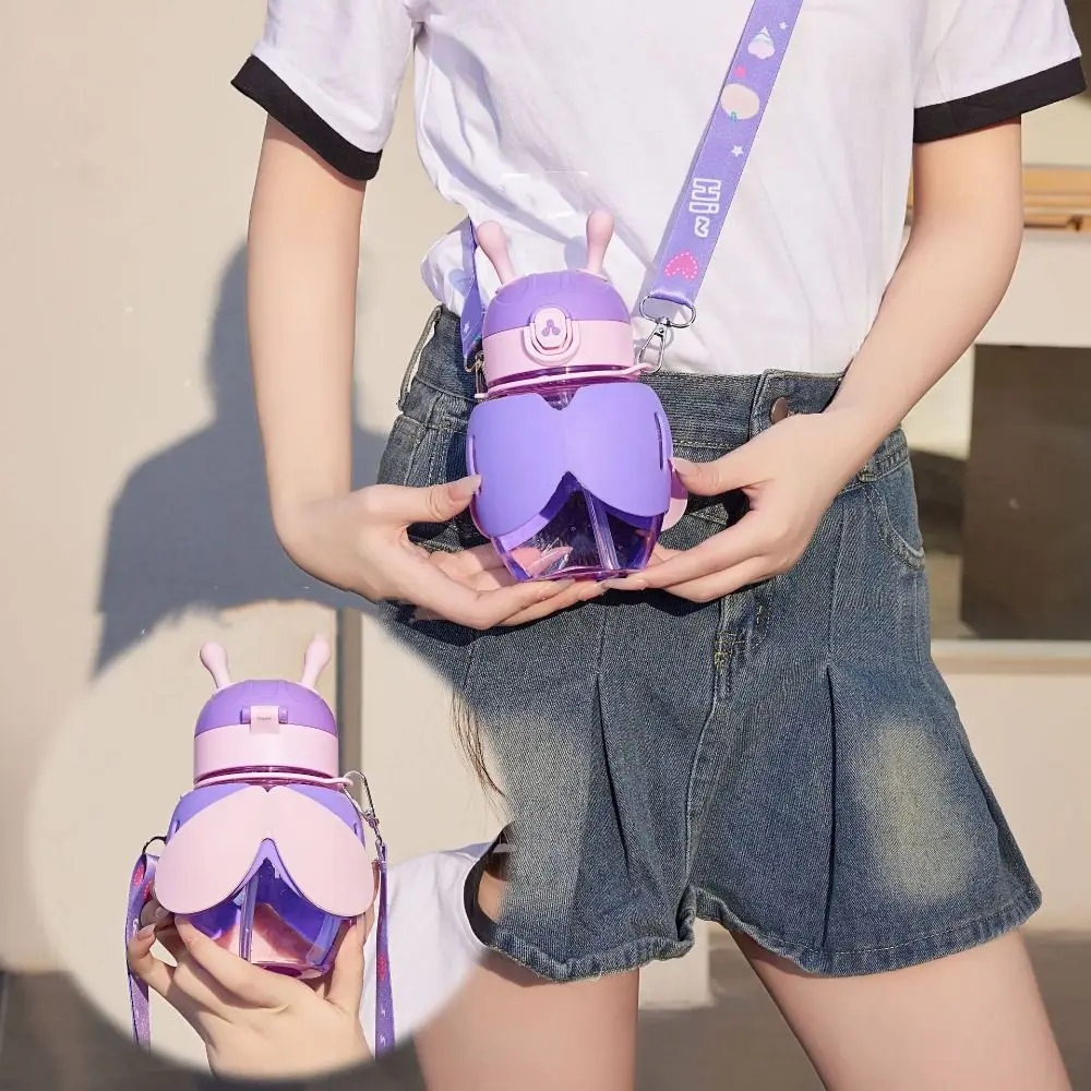 Convenient Plastic Little Bee Water Cup Cartoon 600ml Water Bottle Cute Large Capacity Tea Kettle Student