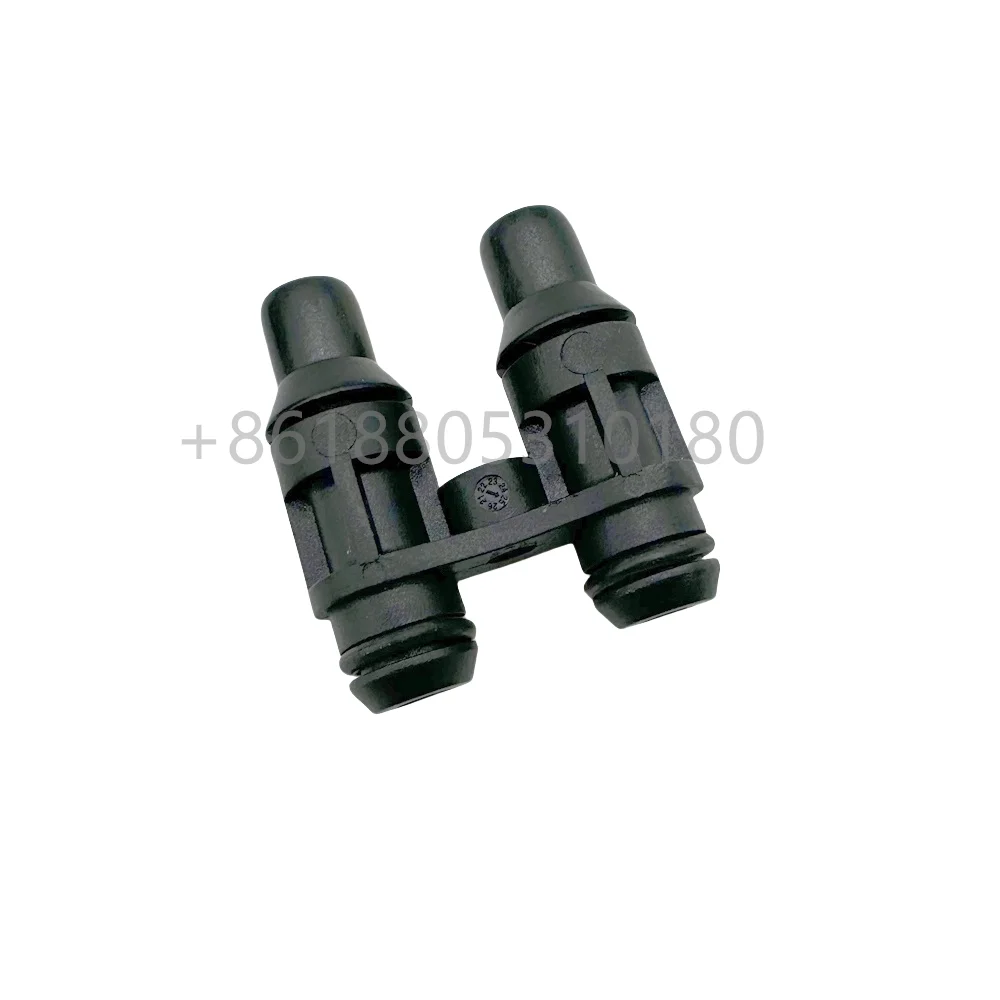 

The cooling water quick connector is suitable for freightliner Scania Benz truck urea pumps 2182737 A0001407878 2655852