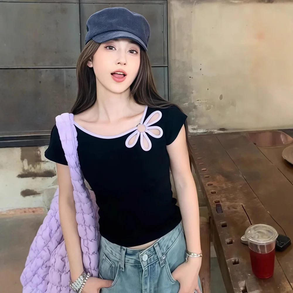 

Высокое качество, хит продаж, оптовая продажа, черный полый цветочный дизайн, футболка с короткими рукавами, женская летняя облегающая футболка с короткими плечами Y2K