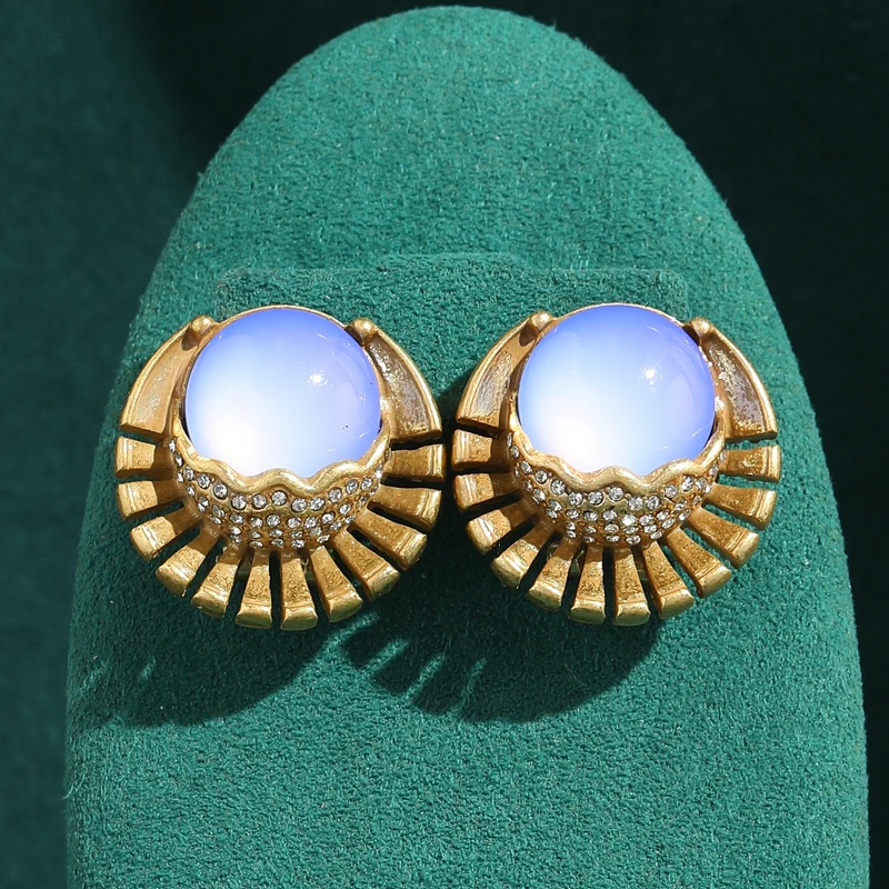 

Vintage Round Moonstone Glaze Blue Stud Earrings Gradient Women Antique Gold Plated Sun Shape Daily Jewelry High Charm Quality