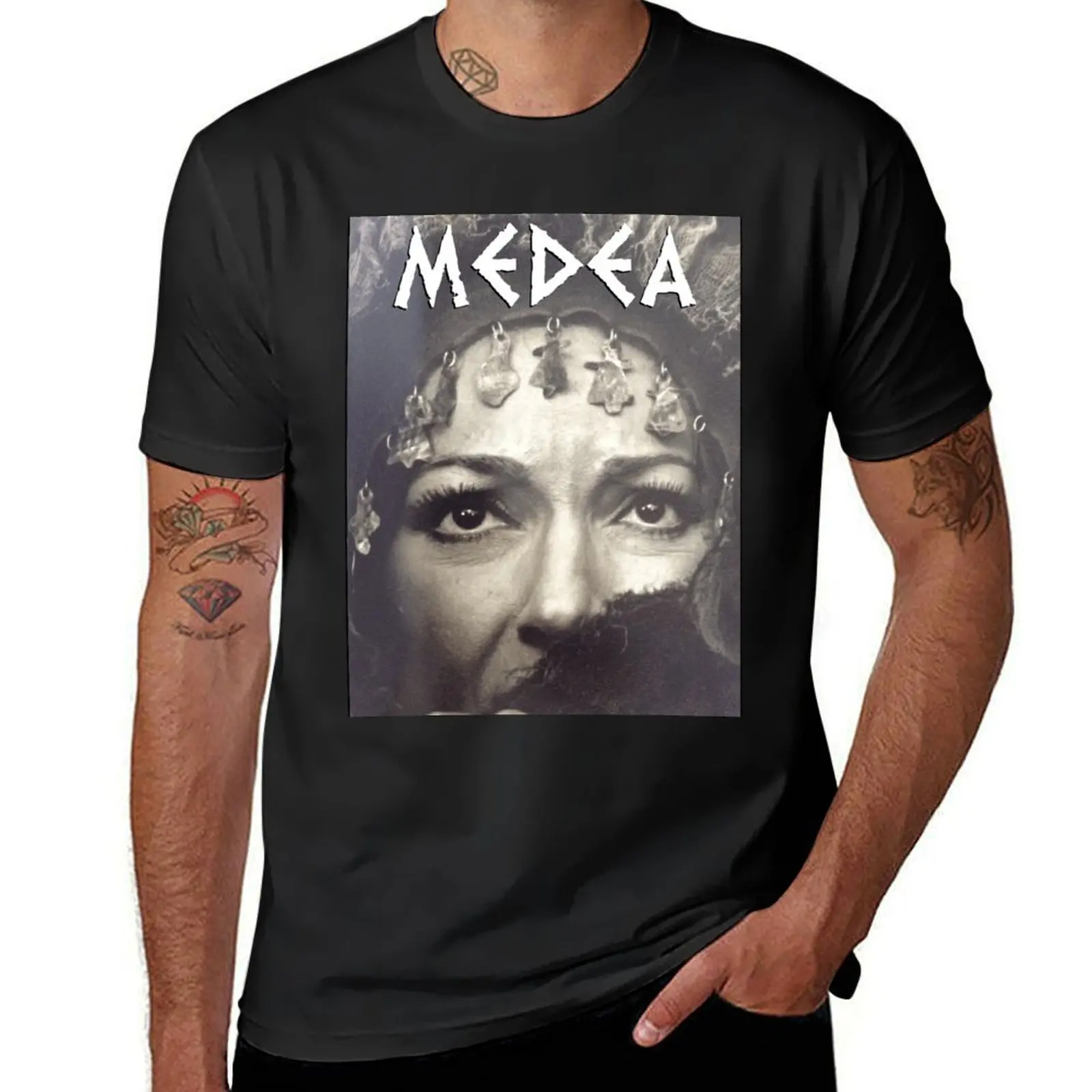 Medea (Pier Paolo Pasolini) T-Shirt quick drying plus size tops men graphic t shirts