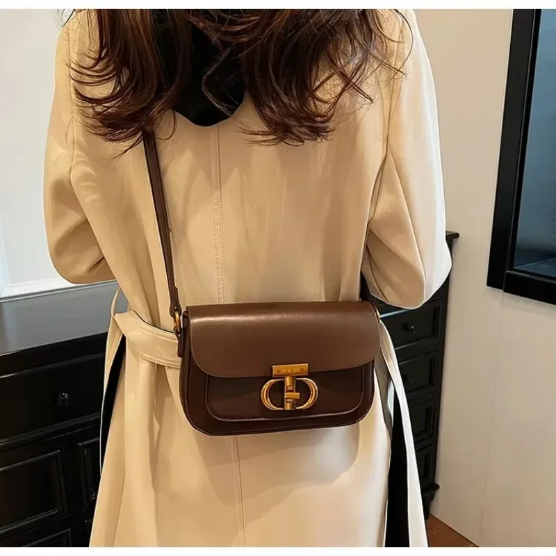 Luxury Women Brand PU Leather Crossbody Bag Retro Chain Metal Letter Lock Flap Messenger Bag High quality Shoulder Bag