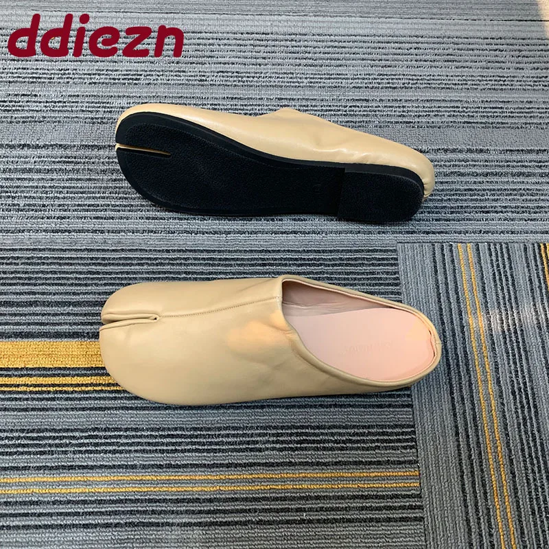 

Мода 2025 года, женские тапочки на плоской подошве с необычным носком, пляжные женские шлепанцы, сандалии на мелкой подошве, женские тапочки на плоской подошве, туфли-лодочки