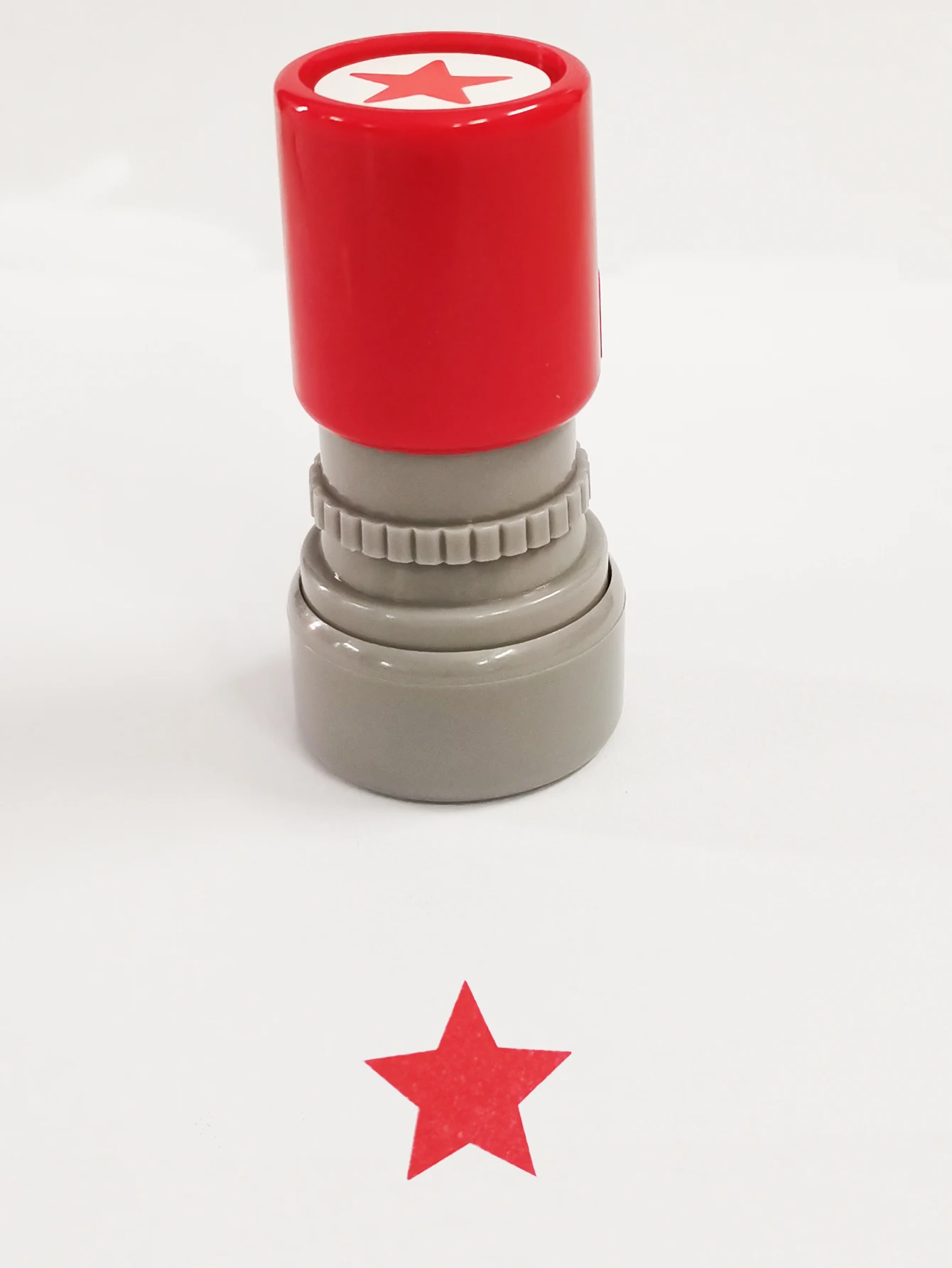 Red five-pointed star stamp encourage children teaching stamp Award stamp automatic ink school teachers family use