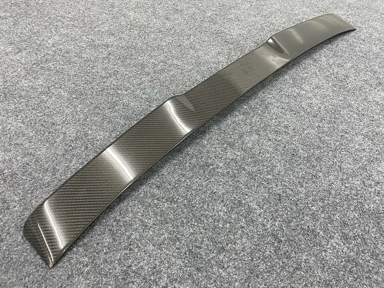 for High Quality Carbon Fiber Rear Roof Spoiler for Infiniti Q50 Q60