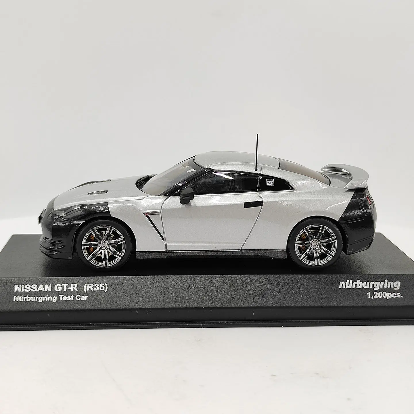 Diecast KYOSHO 1:43 Scale GT-R R35 Nurburgring Test Alloy Car Model