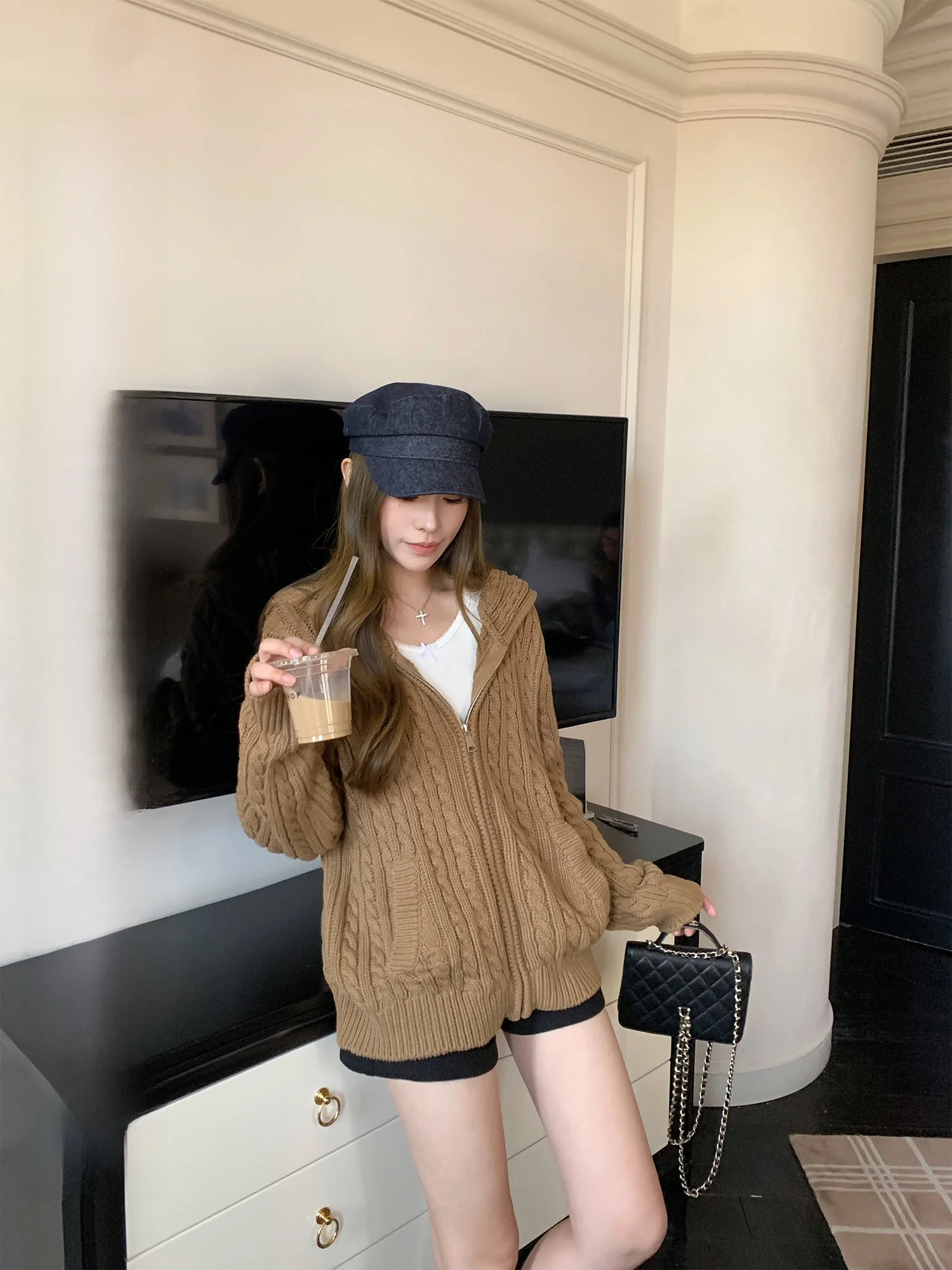 

Осенний специальный кардиган с капюшоном, вязаный свитер свободного кроя, женский, в корейском стиле, с длинными рукавами, стандартной длины, для повседневной носки