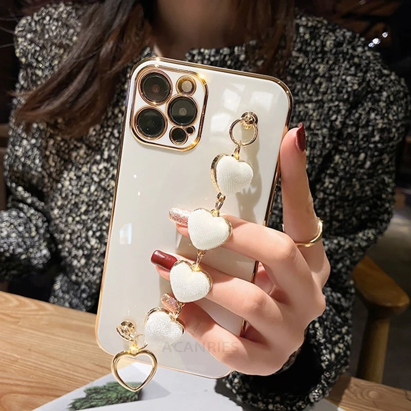 Love Heart Bracelet Plating Case On For IPhone 16 Pro Max 12 11 13 Mini 14 15 Plus X Xs Xr 16pro 16plus 15pro Luxury Chain Cover
