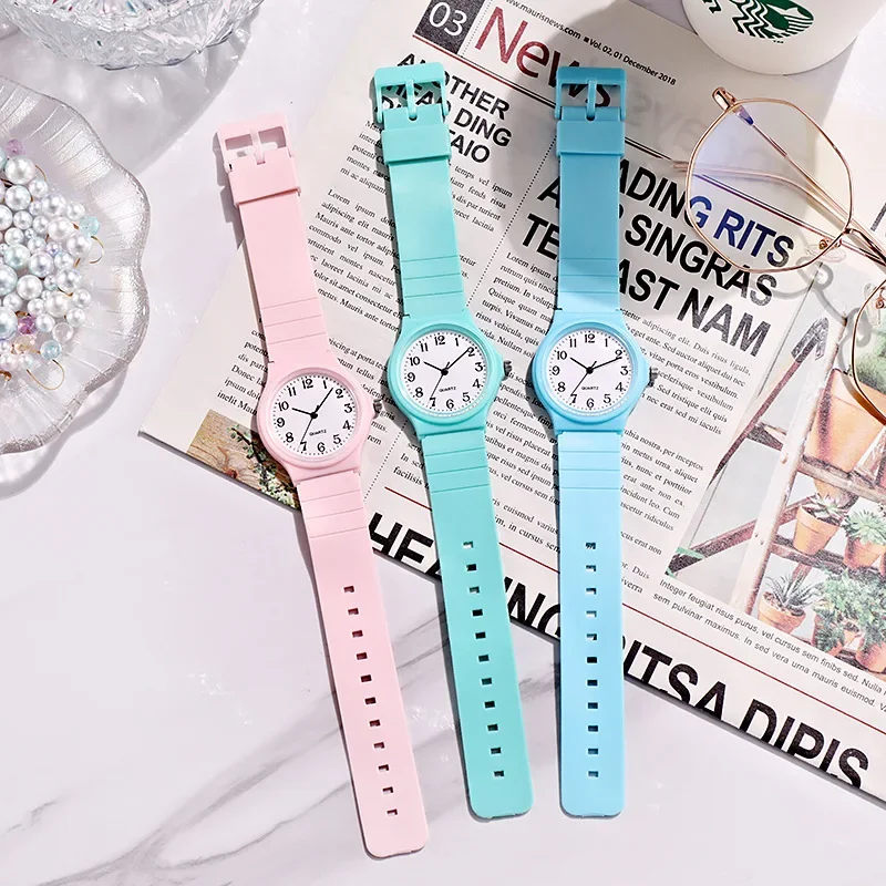 Montre à quartz réglable pour enfants, horloge numérique simple, montres pour filles du primaire et du secondaire, mode pour femmes, cadeaux