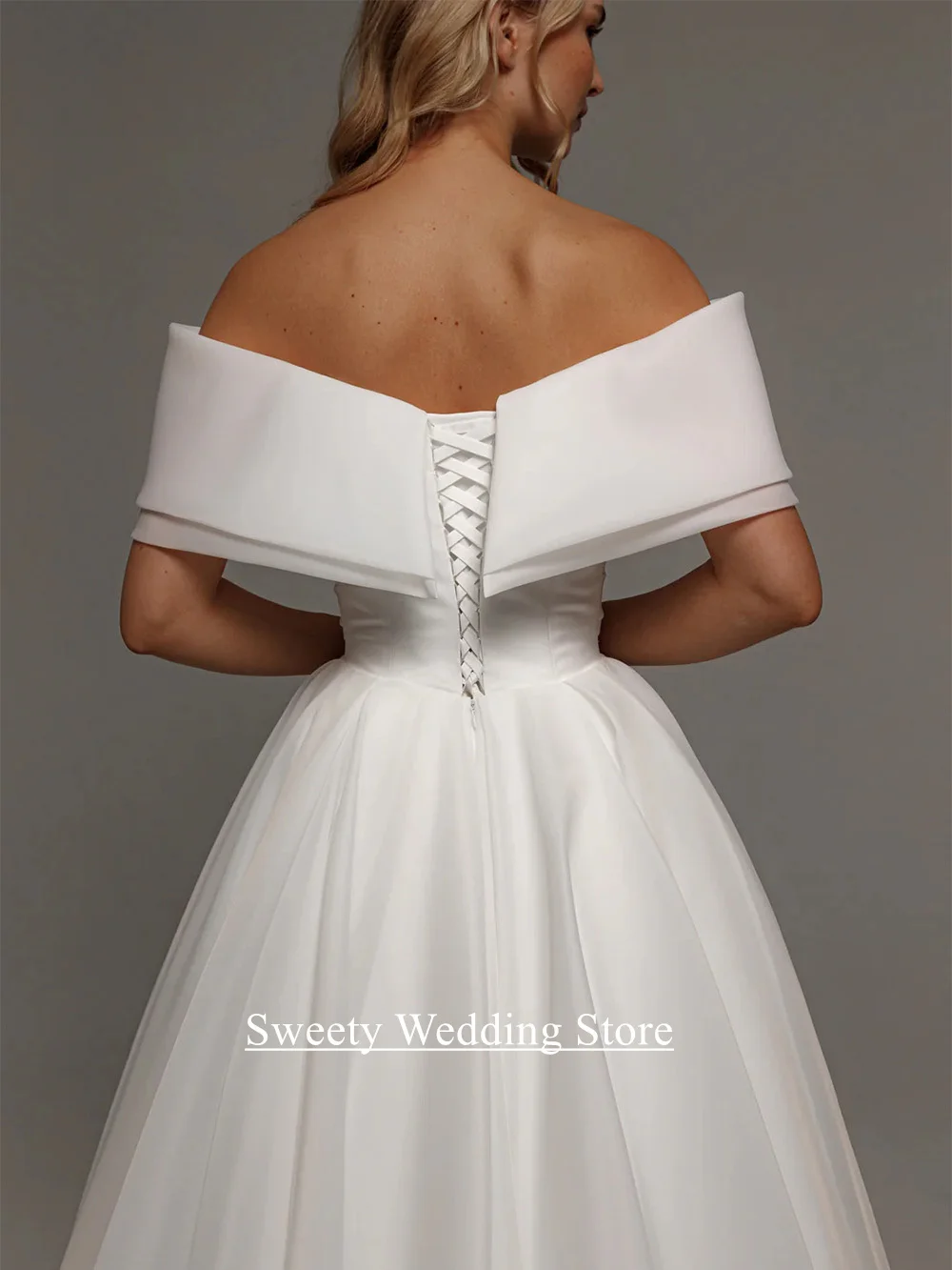 Vestido de casamento curto personalizado fora do ombro com decote em v simples uma linha organza vestido de noiva comprimento chá