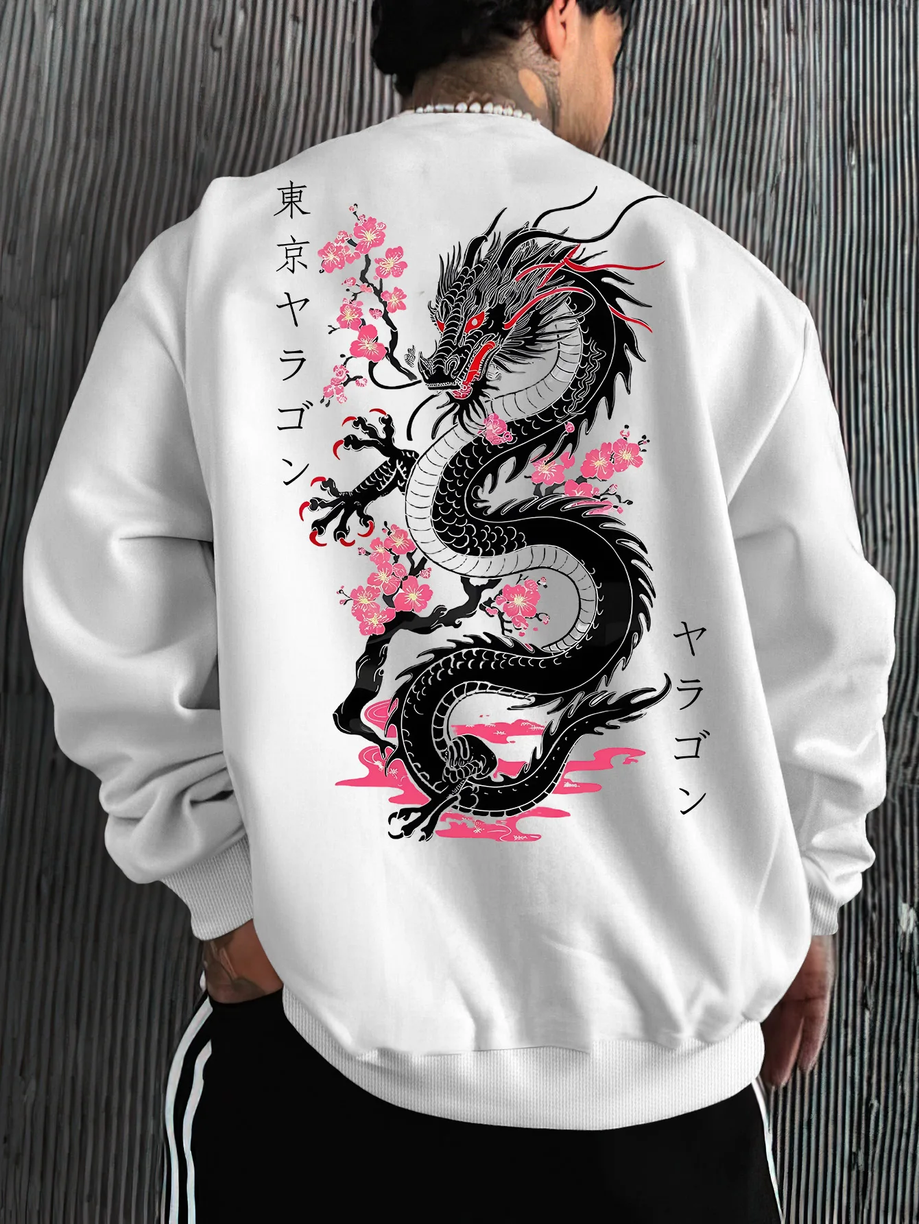 The new men's round-neck sweatshirt for Spring and Autumn 2025 is casual fashionable and comfortable with 3D pattern printing