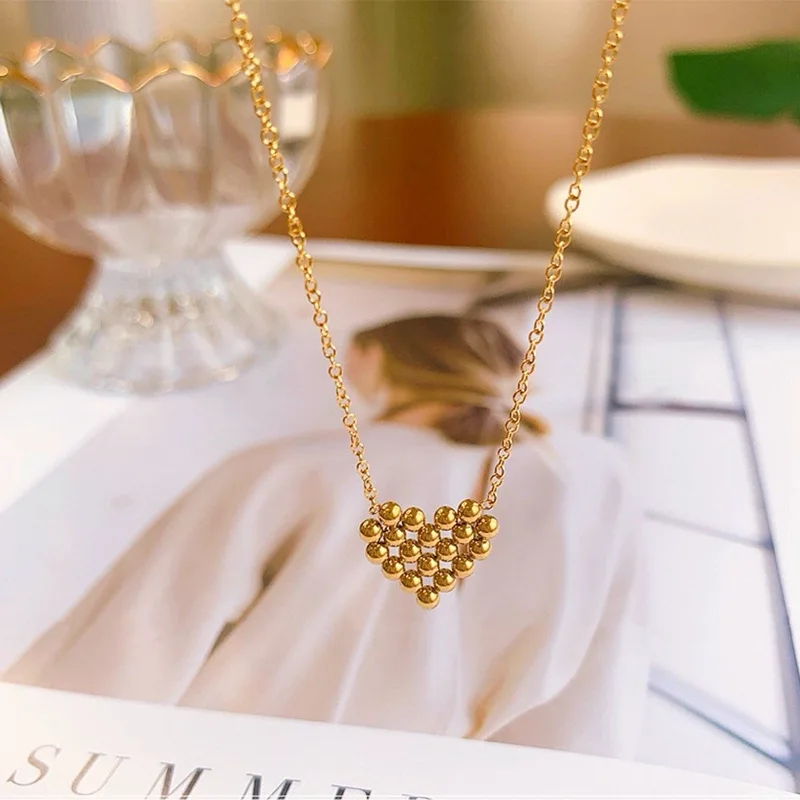 Not Fade Gold colour Plated Heart Choker Pendant Necklace Fashion Sexy Titanium Stainless Steel Jewelry Woman Accessory