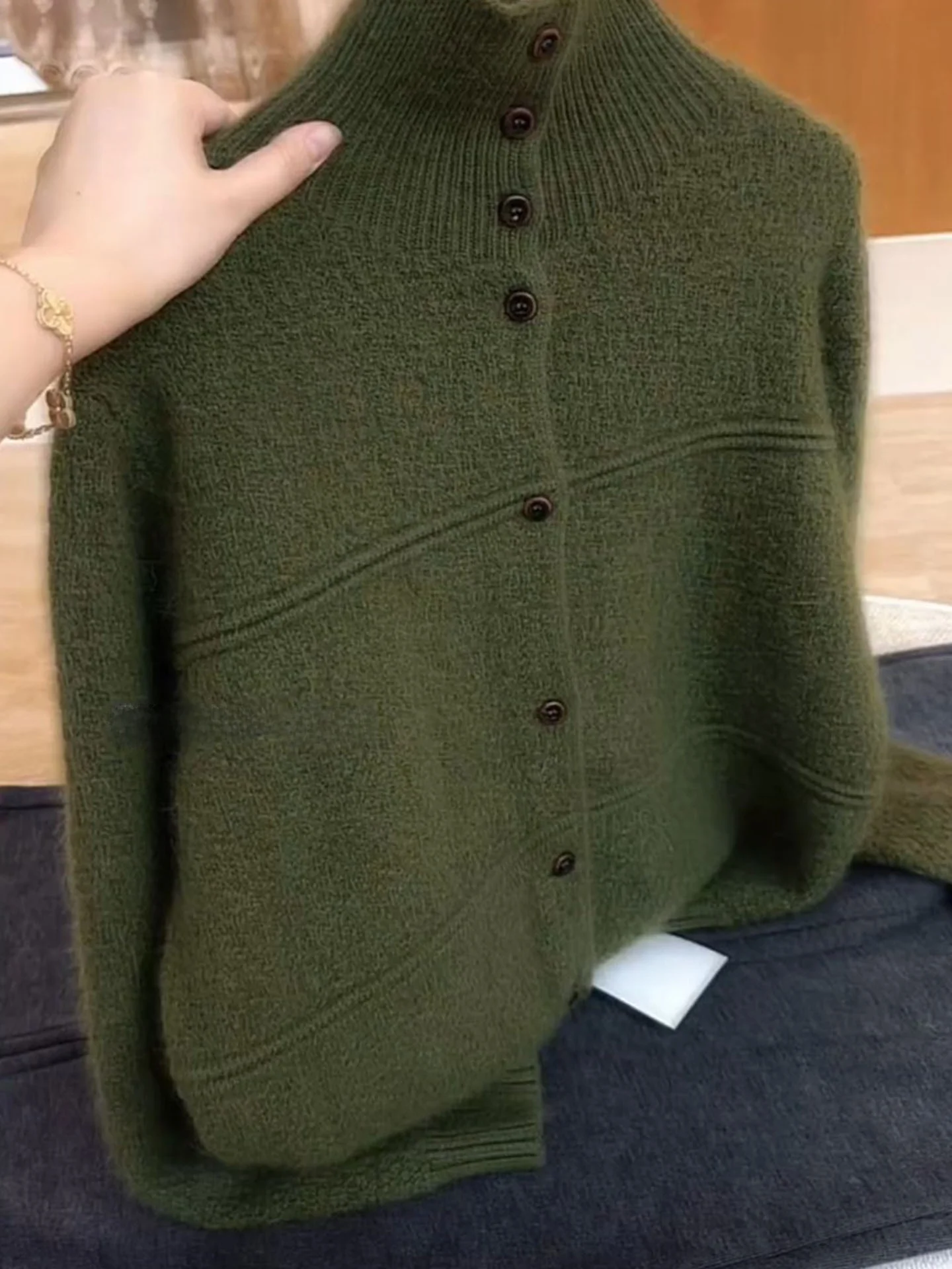 

Spring 2026 Women's Knitted Set Casual Long Sve High Collar Loose Fit een Single Button Cardigan Versatile Spring Faion