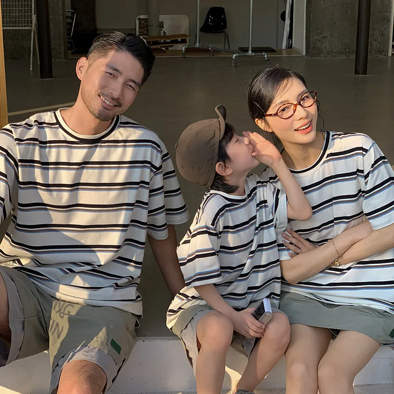 2026 New Summer Korean Style Striped Family Matching T-shirts Family of 3 Short Sleeve Mommy and Me Casual Soft Cotton Tops