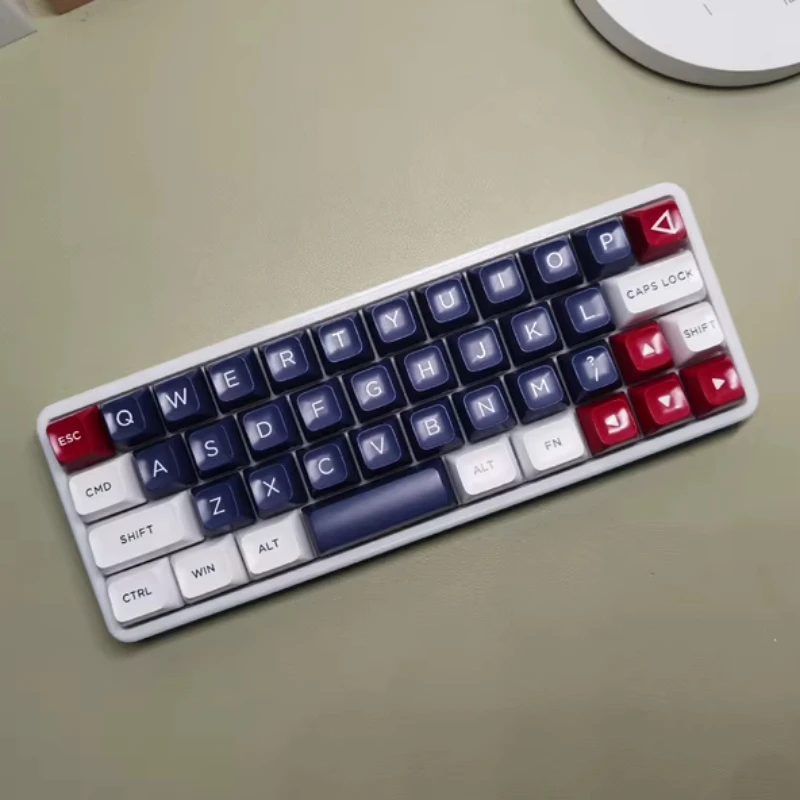 New Arrival 40 Small Row Keyboard Kit Tri-mode Bluetooth Hot Swap RGB Support Via Key Change E-sports Gaming Office Keyboard