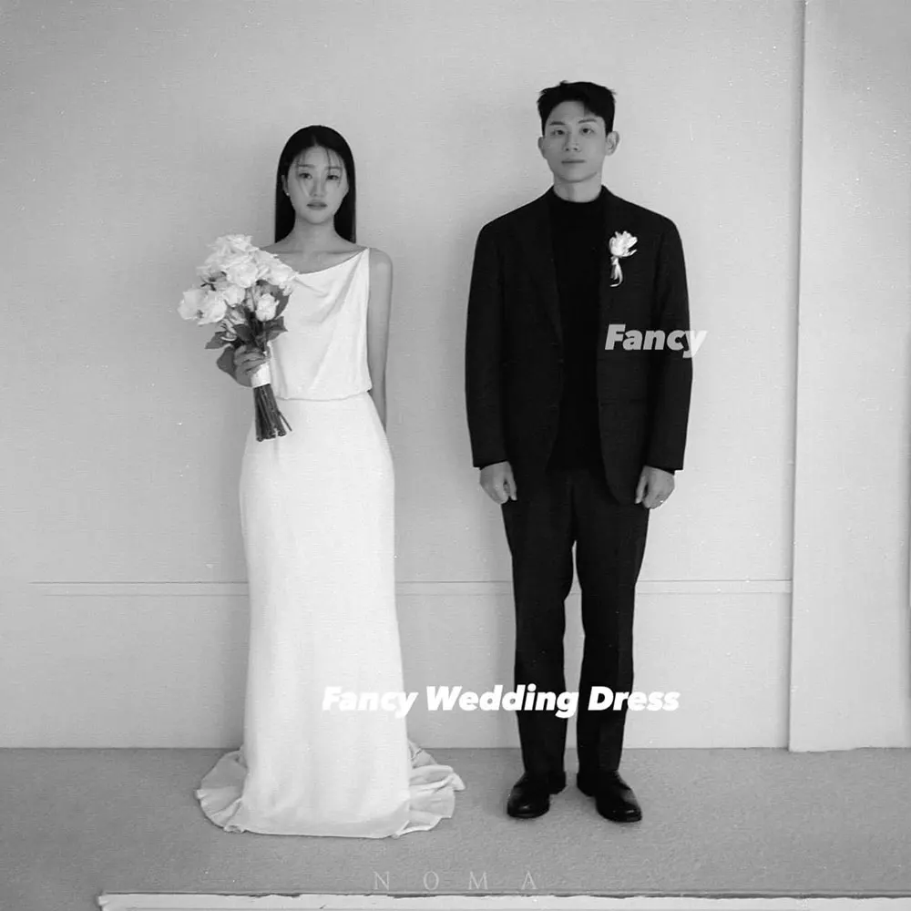 Fancy Korea Simple O Neck Main Wedding Dress Mermaid Elastic Satin Photo Shoot Bridal Gown Floor Length Back Zip Customized