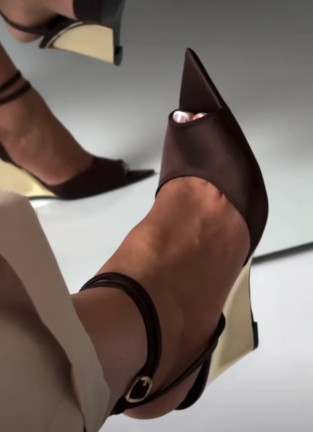 

Retro Chocolate Brown Satin Peep-Toe Sandals Gold Wedges Design Adjustable Ankle Strap Elegant Pointed-Toe High Heels for Lady