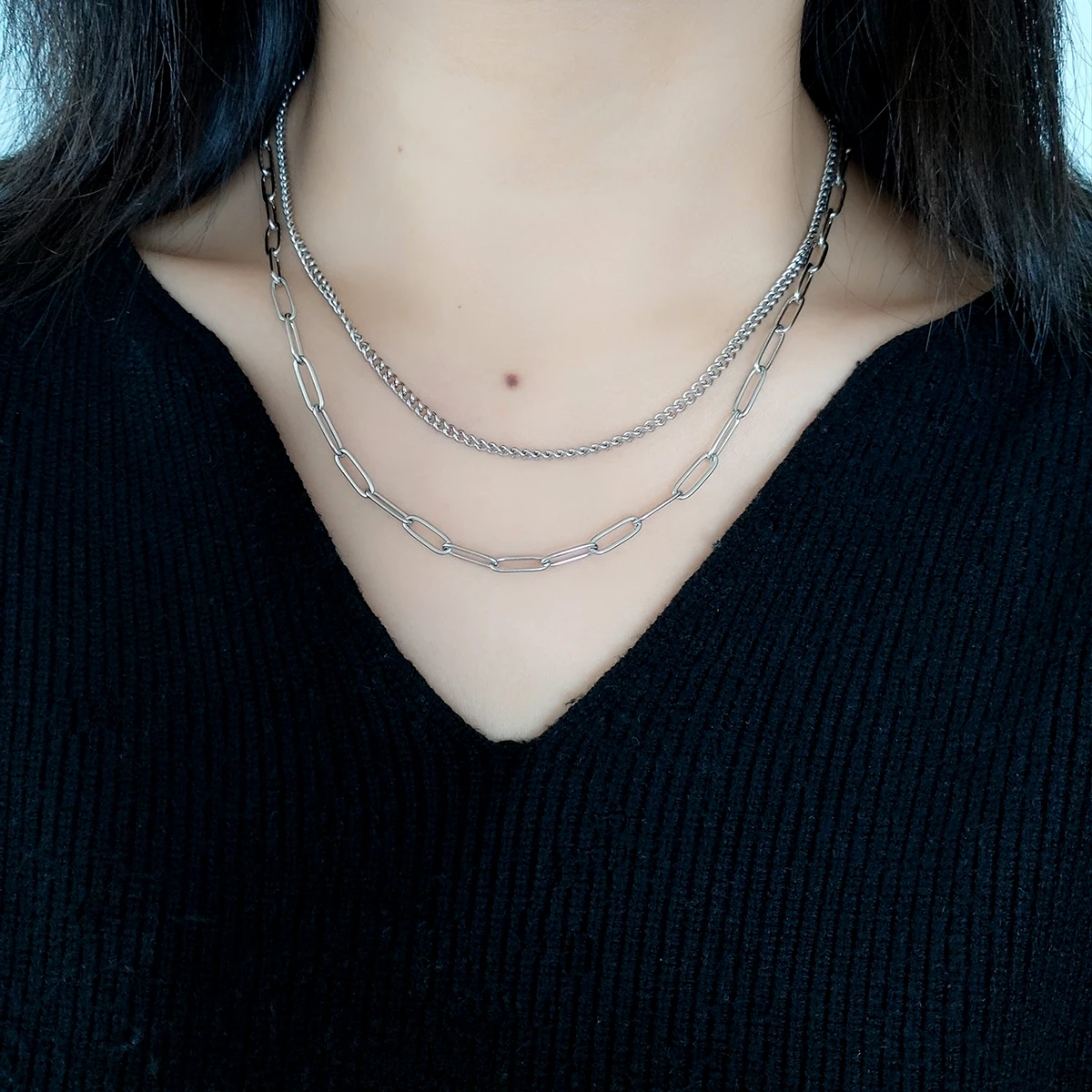 Versatile and simple, double-layer silver stainless steel chain, short collarbone chain, neck chain, necklace, women's accessory view 2