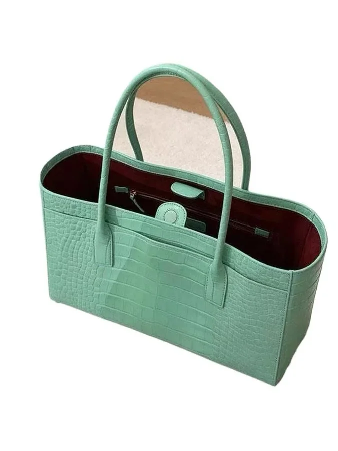 Green Leather Large Capacity Tote Bag Women's 2026 New High-End Handheld Single Shoulder Vintage Commuting Bag