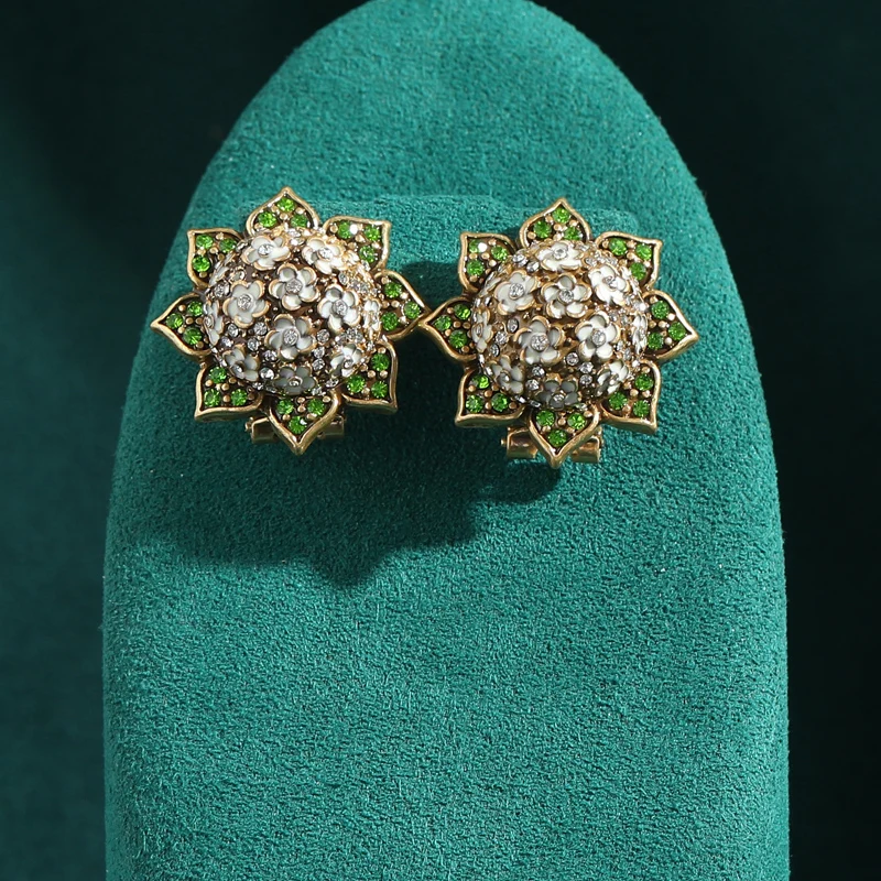 Vintage Six Pointed Star White Rhinestones Green Flower Earrings for Women Luxury Designer Antique Jewelry New Arrival 2025