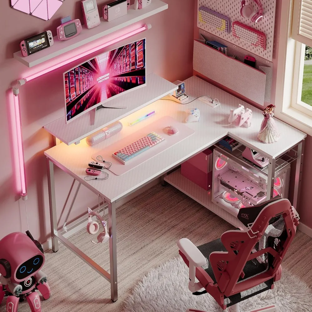 مكتب كمبيوتر أبيض من Bestier مع منفذ شحن وشريط LED، مكتب ألعاب حديث مقاس 42 بوصة مع أرفف تخزين قابلة للعكس، مقاس صغير L Sh