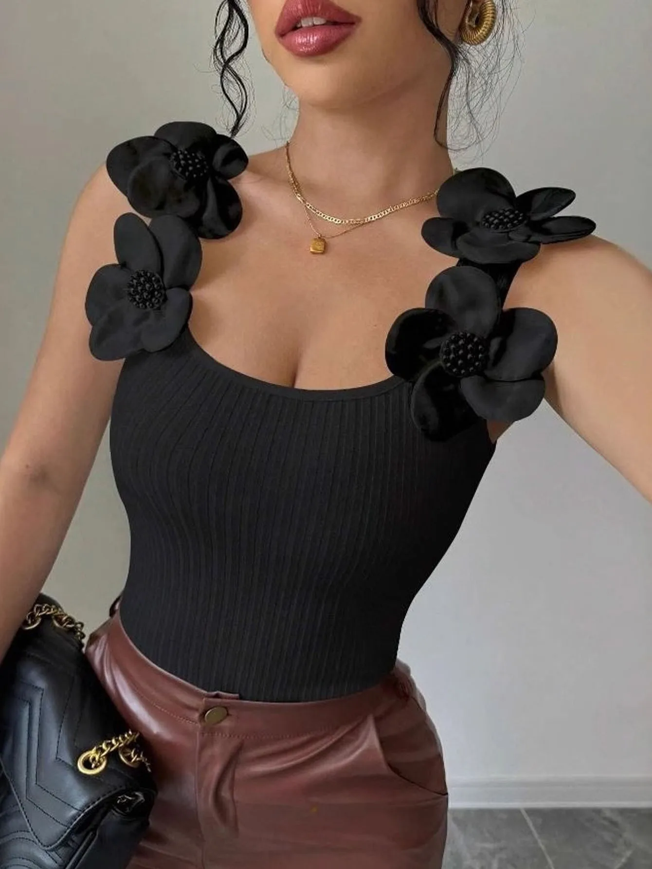 Pullover Outerwear Top Slim Fit Commuter with Non Removable Straps Floral Pattern Elegant Commuter Floral Tank Top for Women