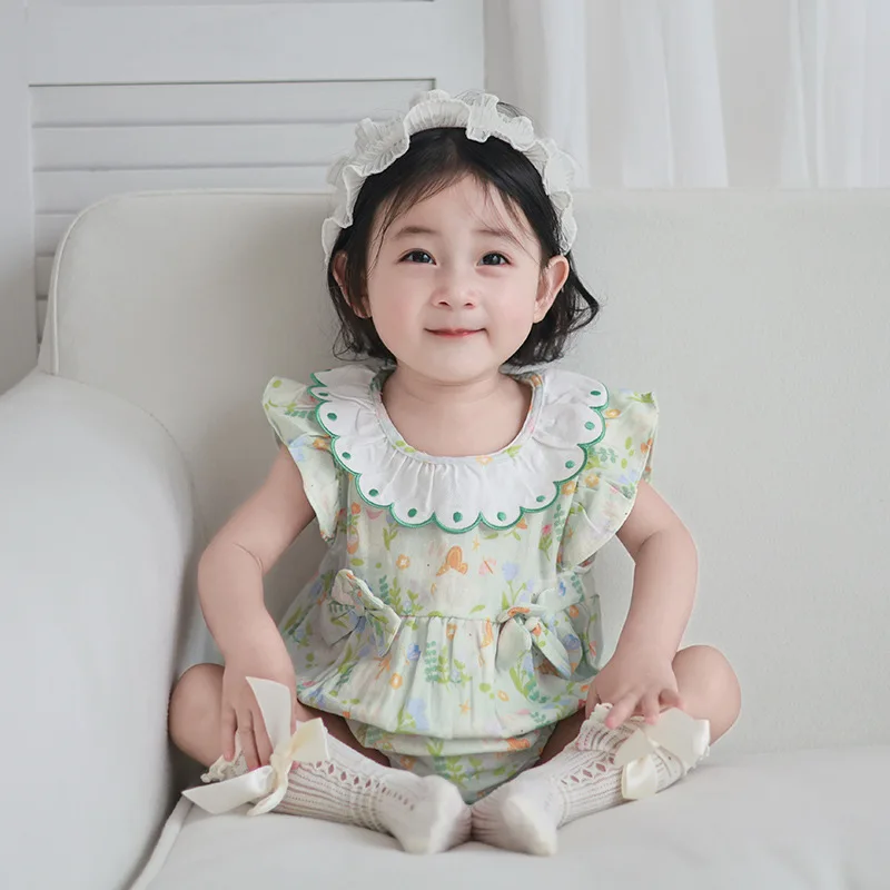 MINISO ฤดูร้อนเด็กสาว Pastoral ลูกไม้กระพือสามเหลี่ยม Romper ผ้าฝ้ายทารกแรกเกิดนุ่มสวมใส่ทุกวัน 0-1 ปี Bodysuits