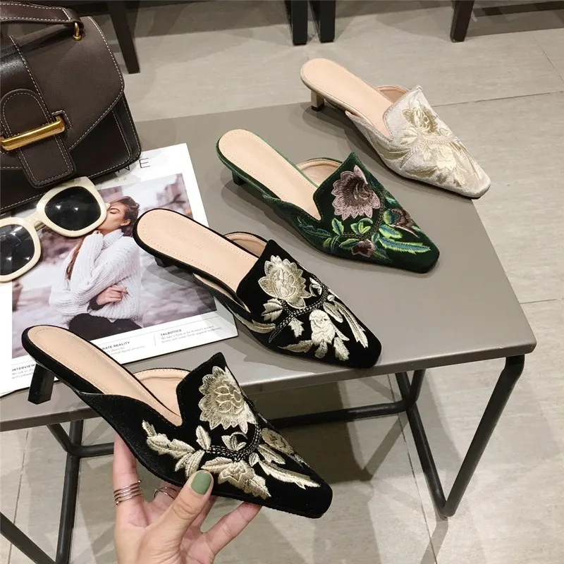 Shoes Woman 2024 Loafers Female Slippers Thin Heels Flock Luxury Slides Cover Toe Med New Designer Flat Fabric Fashion Elegant S