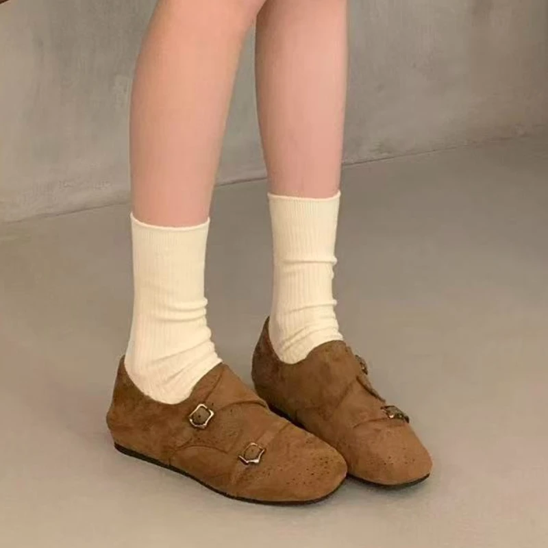 النساء أحذية مسطحة ساحة تو القوس أحذية خفيفة بدون كعب أنيقة جديدة 2025 موضة الشتاء امرأة أحذية رياضية عادية الرياضة Zapatos Mujer