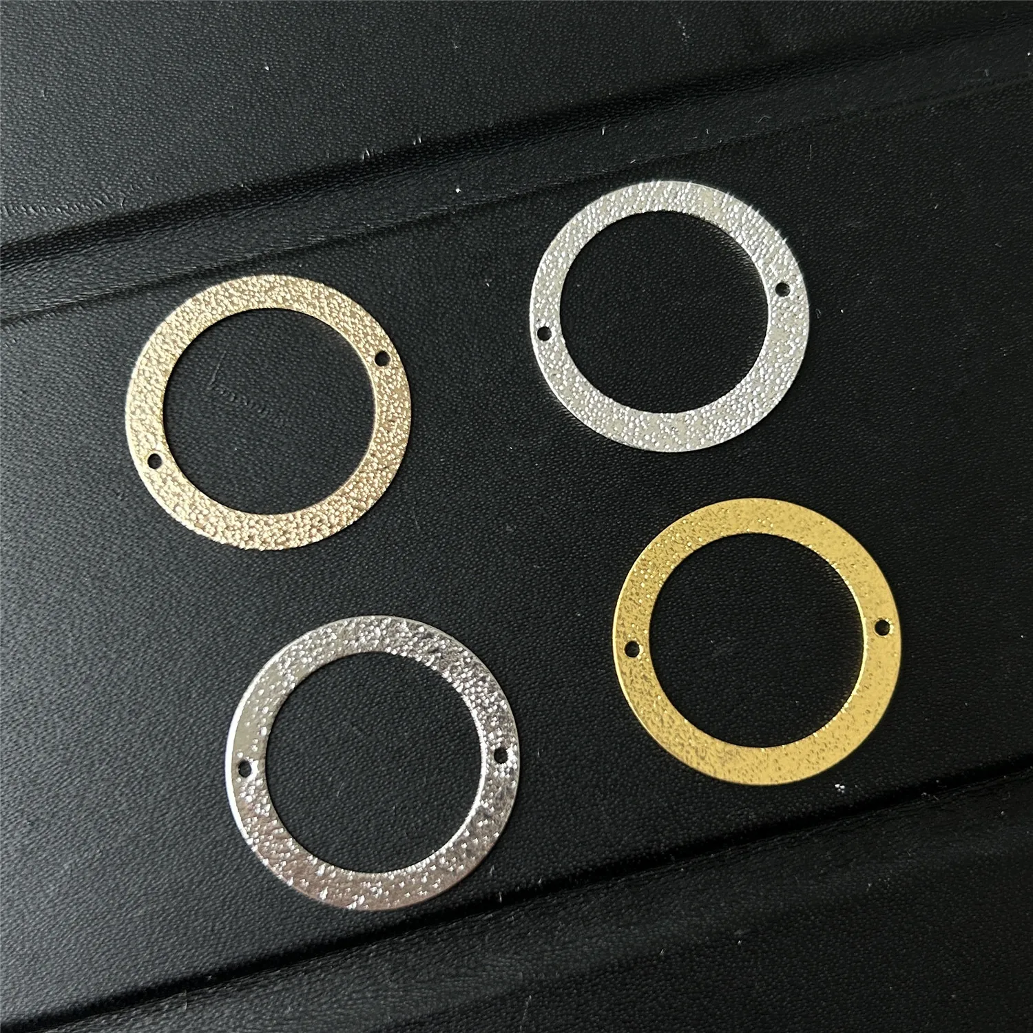 50PCS/lot 22mm Stardust Double Holes Copper Charm Pendants Geometry Brass Flat Round Charms Fit Bracelets Jewelry DIY Making