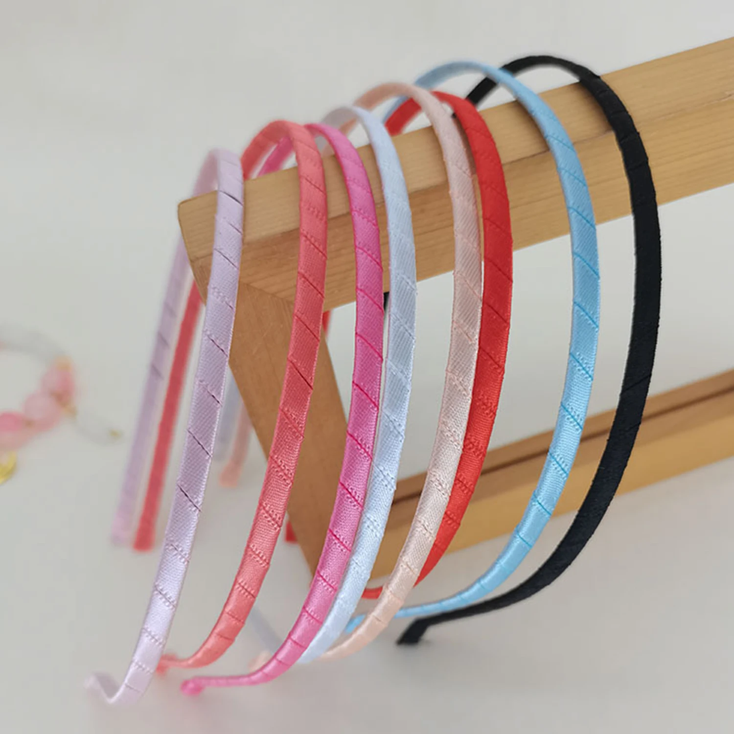 

1 Pc 8 Mixed Color Satin Riddon Wrapped Metal Headbands 5mm Hair Bands Craft DIY