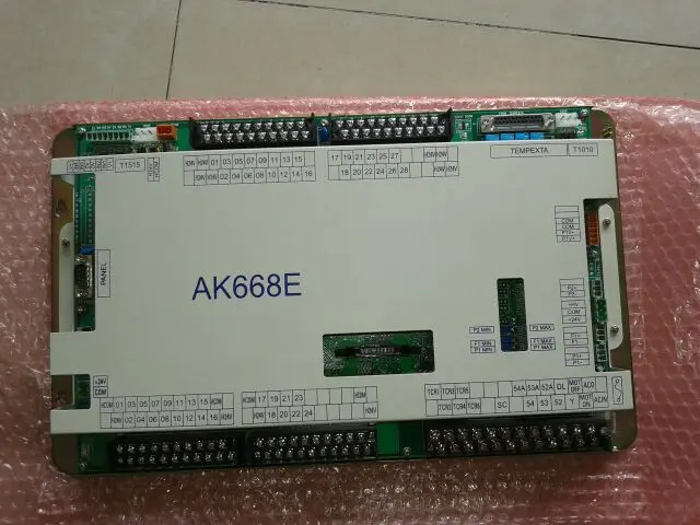 

USED 100% TESTED Controller AK668E for Techmation