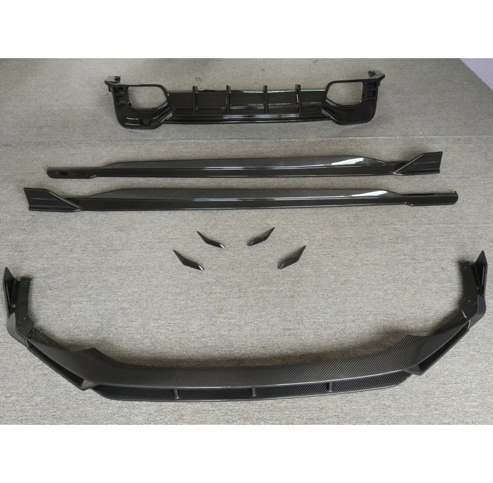 Upgraded Body Kit with Aul Style Dry Carbon Fiber Front Lip and Rear Diffuser, Side Skirt Wind Knife Suitable for Audi RS6 RS7