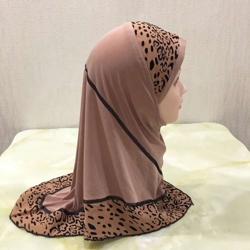 H083a Sale black small girl printed Al amira hijab fit 2-6 years old kids pull on islamic scarf headscarf