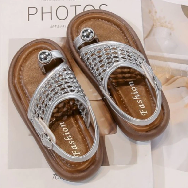 2026 Summer New Girls Silver Soft Sole Princess Style Beach Sandals