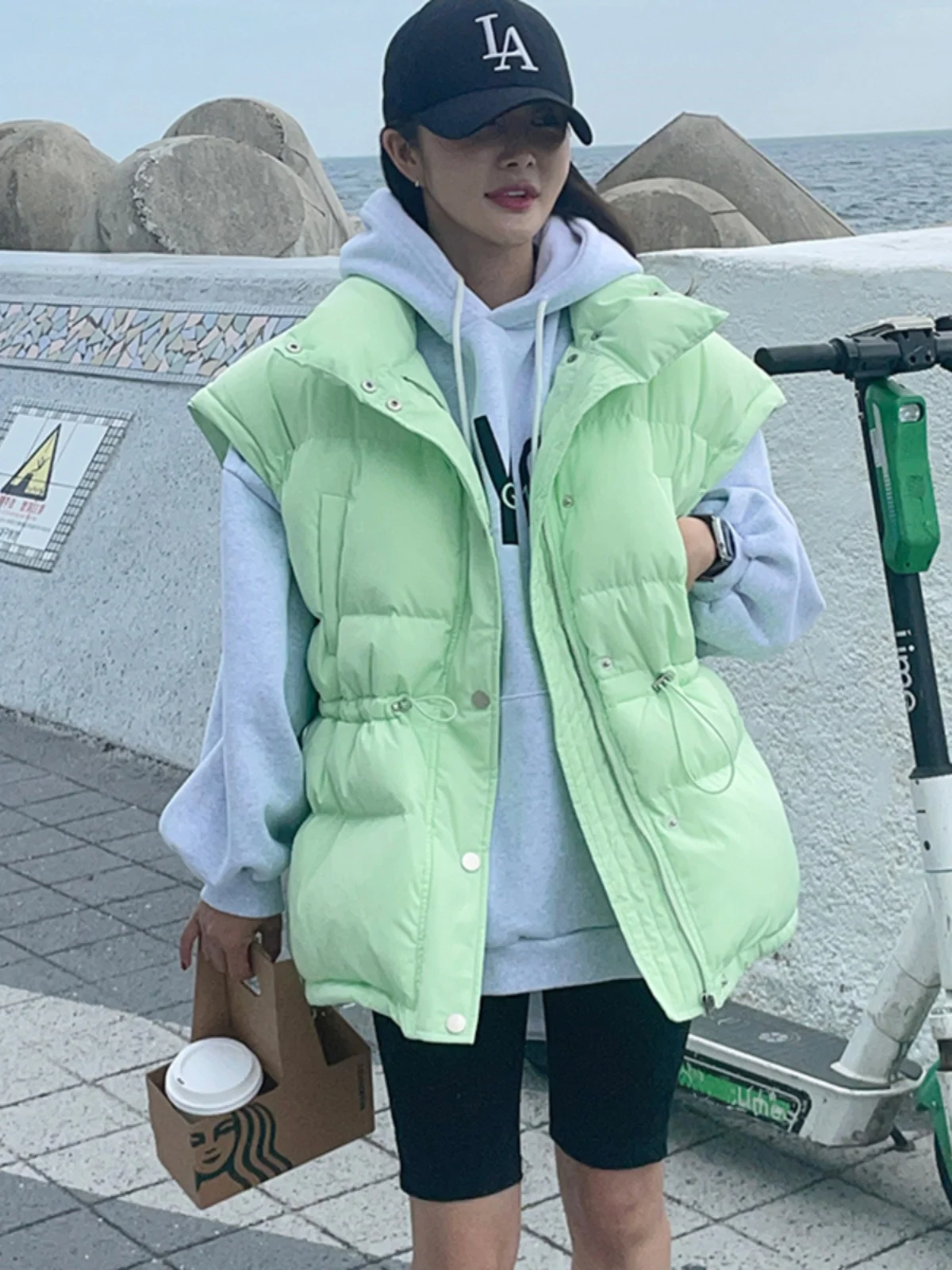 

Женский утепленный жилет на молнии с завязками на талии, свободного кроя, из хлопка, однотонный, для повседневной носки, зима 2024