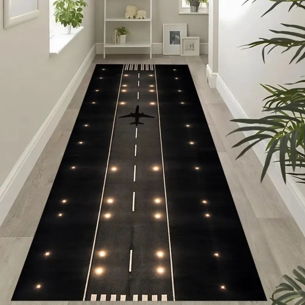 Alfombra de pasillo de pasarela de aviación con icono de avión y luces cálidas, alfombra negra antideslizante con marcas blancas para decoración del hogar
