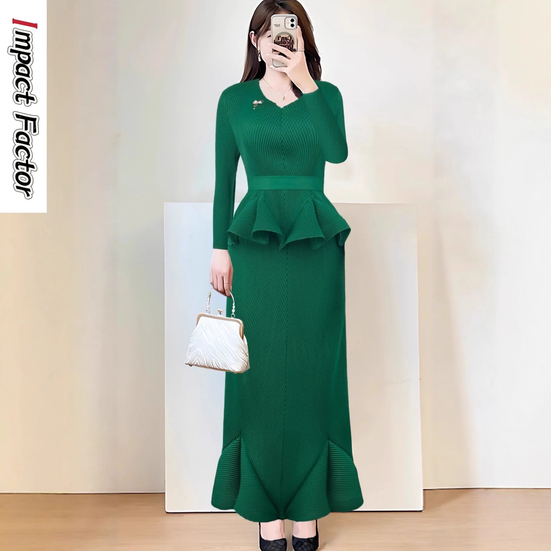 2025 Miyake Folds Autumn New Fashion Versatile V-Neck Commuter Women's Suit Long Sleeve Loose Two-piece Set