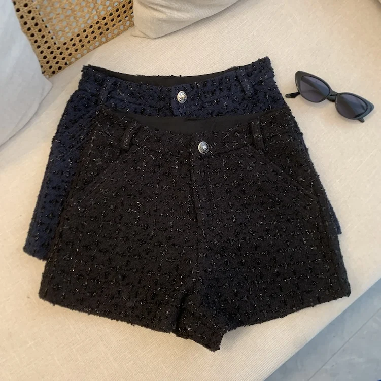 กางเกงขาสั้นทวีดเอวสูงสีพื้นสำหรับผู้หญิง ฤดูใบไม้ร่วง ฤดูหนาว สไตล์สตรีทแวร์ ผ้าทวีดไหมเงา