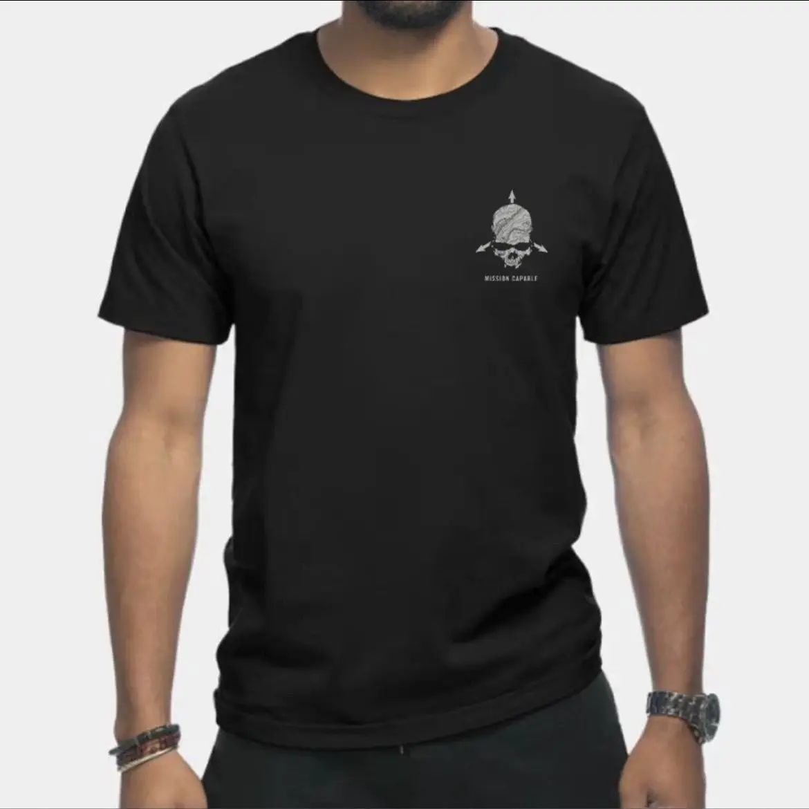 صيف جديد قاطرة نادي قصيرة الأكمام طاقم الرقبة تي شيرت الجمجمة نمط شخصية عسكرية مطبوعة الرجال عادية التكتيكية