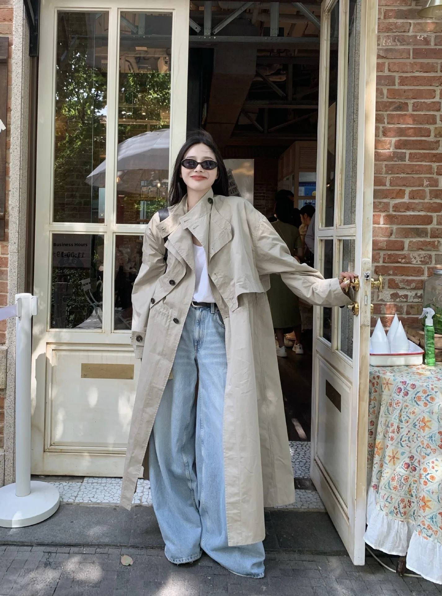 Abrigo largo de estilo Retro para mujer, abrigo informal de longitud media con personalidad clásica, estilo de Hong Kong, principios de otoño 2025