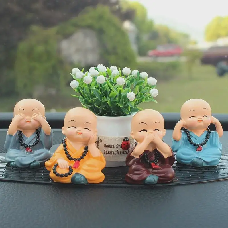 【S】4Pcs/Set Resin Crafts Gift Lovely Little Monk Sculptures Cute Monks Statues Creative Monk Dolls Table Car Decoration