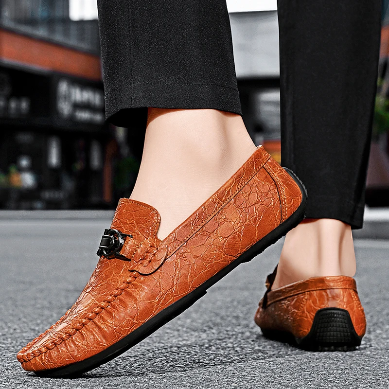 

Men's High-quality Leather Shoes New Business Formal Breathable Casual Loafers Outdoor Fashion Driving Luxury Mocasin Shoes