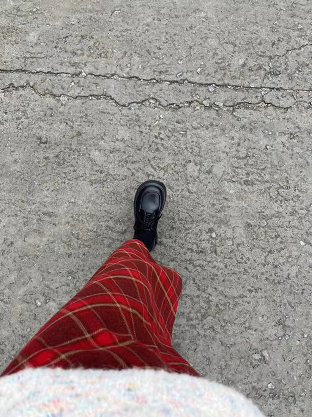 レッドチェック柄ウールスカート女性のハイウエスト痩身デザインAラインスカートレトロSle f-lengthスカート女性用